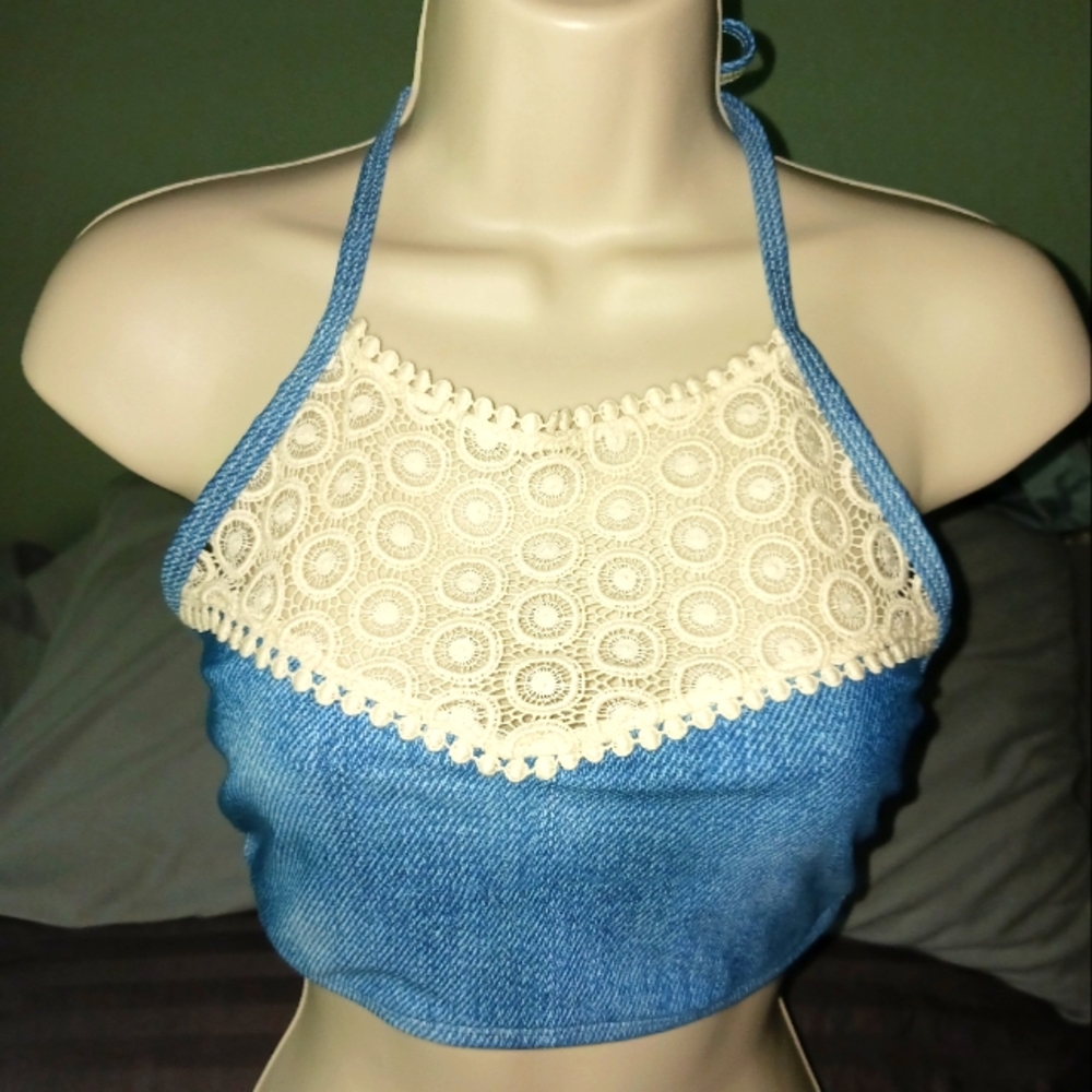 Lace crop top